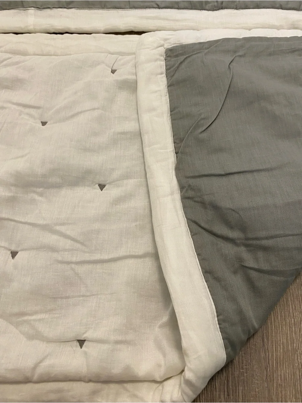 West elm White Cotton Quilted Gray King Shams- set of 2
